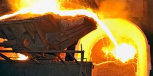 O ferro e o aço são aplicados em diversos materiais com que temos contato no cotidiano, tais como panelas, caldeiras, palhas de aço usadas para limpeza e polimento