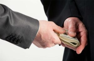 os crimes que vamos abordar hoje estão previstos na Parte Especial do Código Penal, dentro dos Crimes Contra a Administração Pública