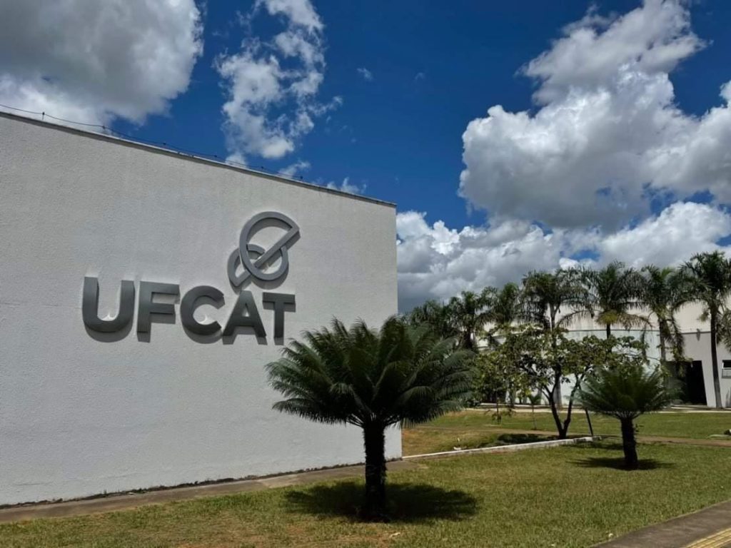 Concurso UFCAT: Publicado edital com 72 vagas!